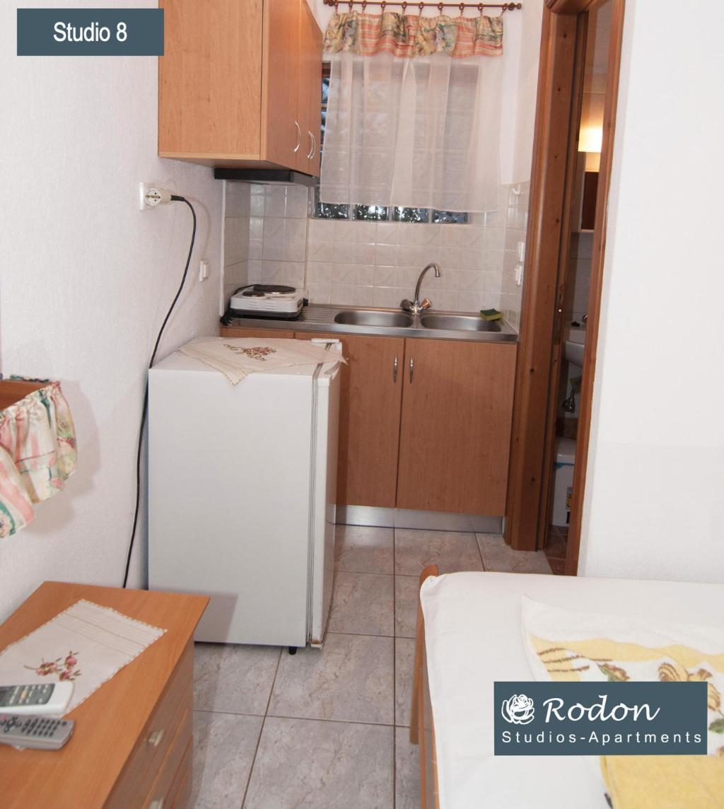 Rodon Apartments - S Avdimioti Nea Roda Exterior foto
